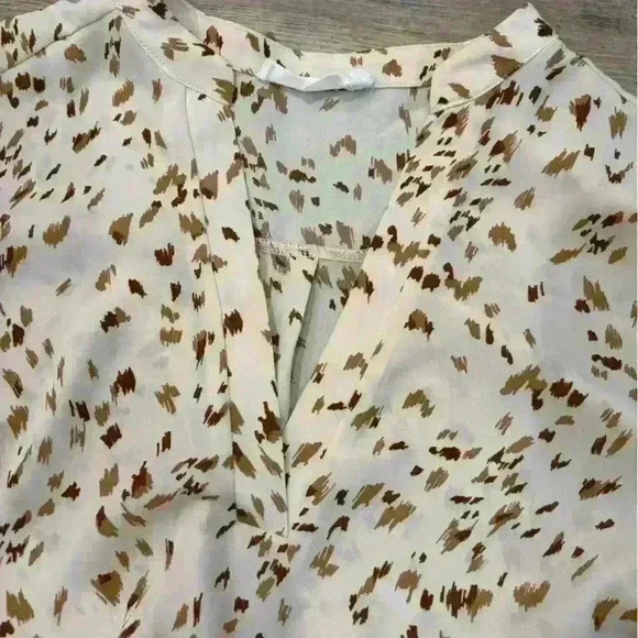 Lush cream blouse size medium - Picture 3 of 7